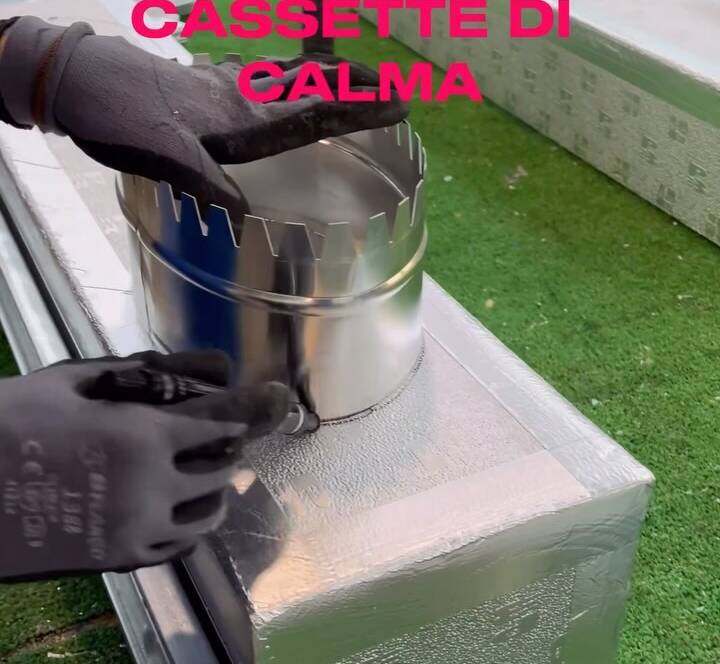 Ecco come vengono realizzate le cassette di calma e i plenum di nostra produzion...