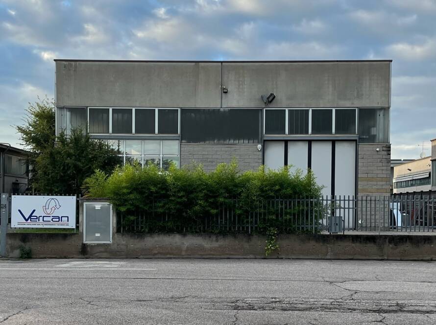 Passa a trovarci in azienda dal lunedì al venerdì in Via Staffali 24 a Dossobuon...